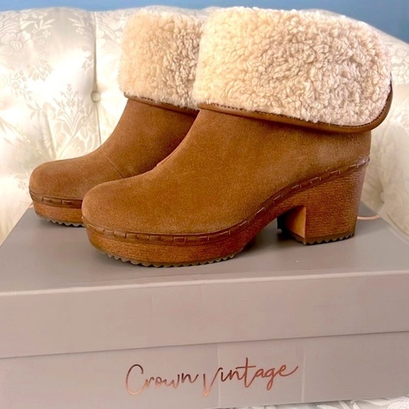 Brand New Crown Vintage Genuine Suede Seloina Ankle Booties w/ Faux Fur Cuff - Picture 16 of 16